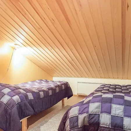 Holiday Katkalainen 5 E 1 بيت للعطل